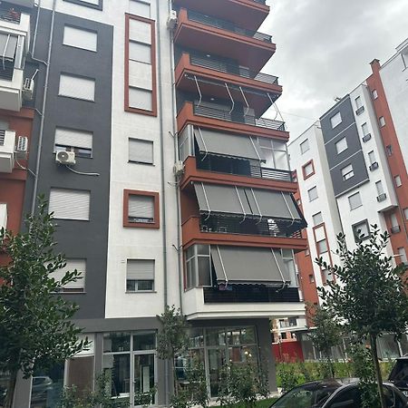 Riar Apartaments Korce Esterno foto